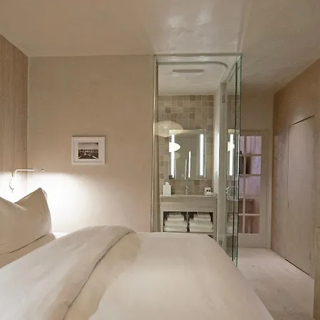 Hotel Palace Modern At The Plaza *