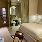 Palace Modern At The Plaza Hotel *
