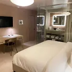Hotel Palace Modern At The Plaza *